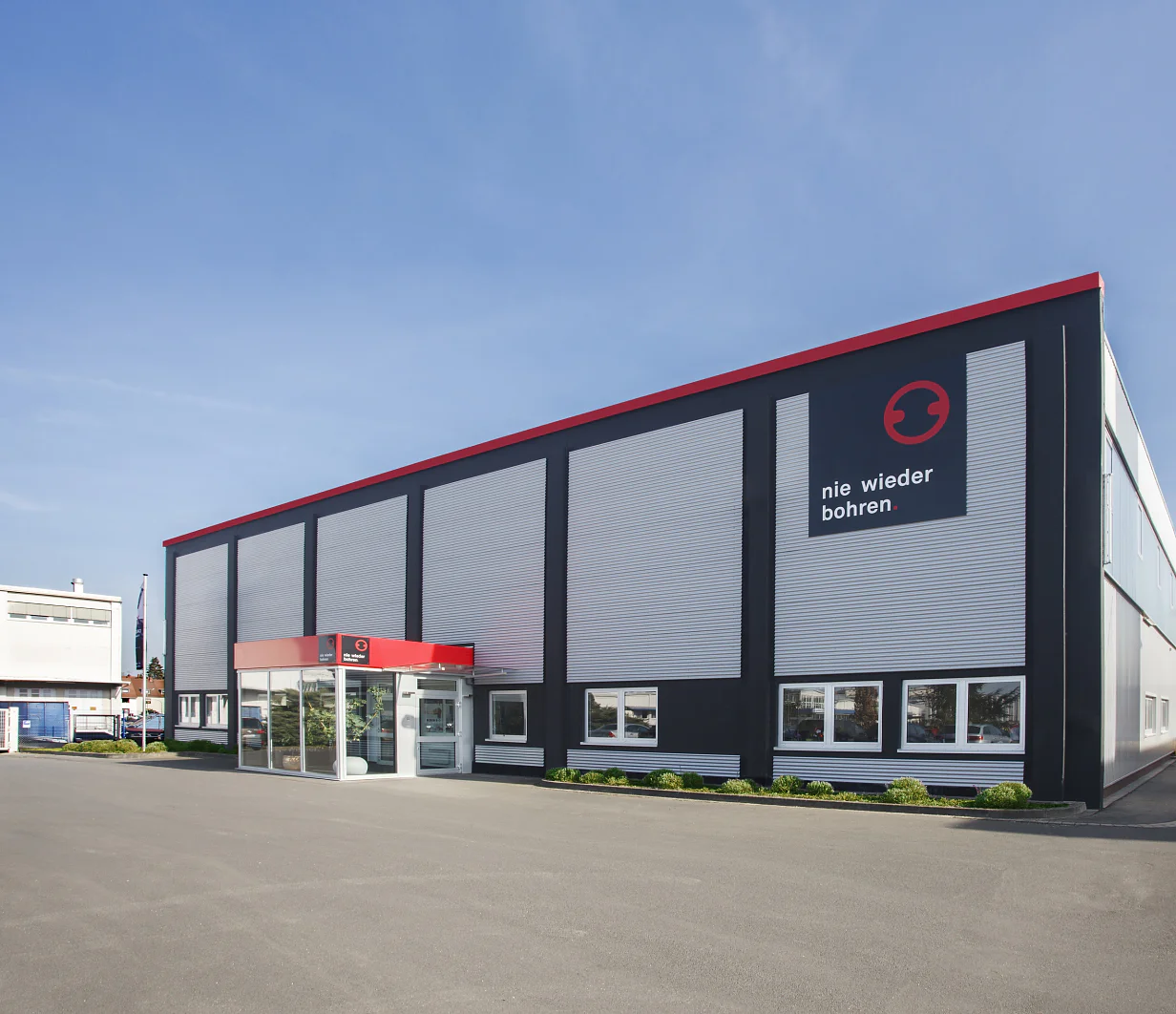 Unternehmensgebäude tesa nie wieder bohren GmbH